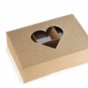 Scatola in cartoncino ondulato con vetrinetta a cuore